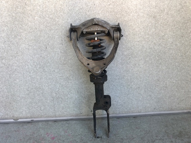 Стійка передня права 7L8413032G VAG