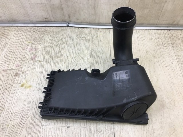 Коробка фільтра 7P0129607 VAG