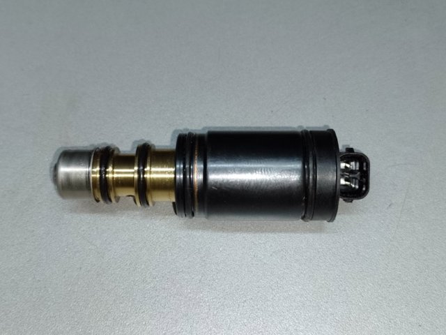 Насос кондиціонера 7P0820803D VAG