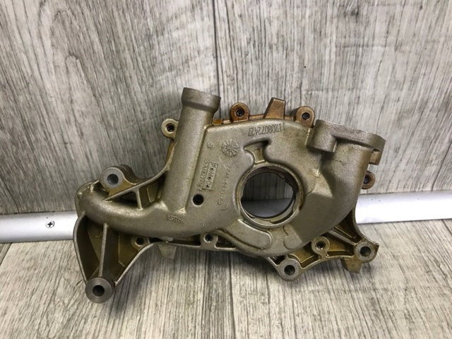 Масляний насос двигуна 7T4E6621AC MAZDA