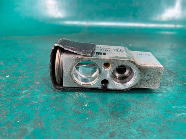 Клапан TRV, кондиціонера 80221STXA41 HONDA