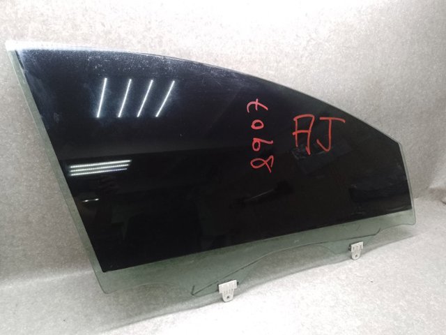 Скло пасажирських дверей 803001AA0A NISSAN