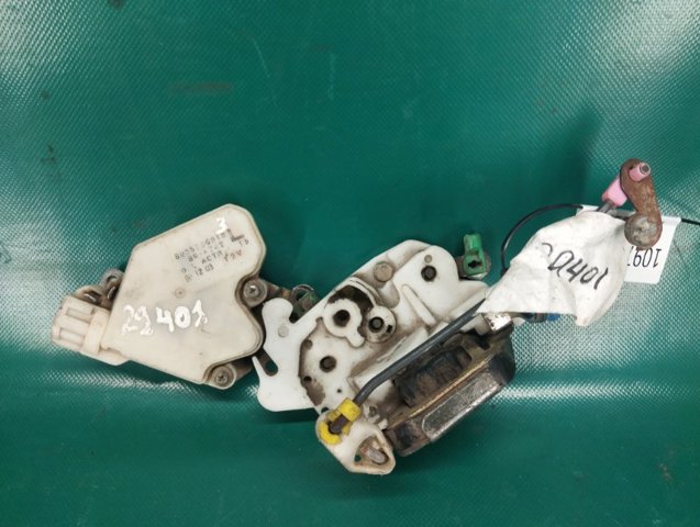 Замок водійських дверей 80503C9970 NISSAN