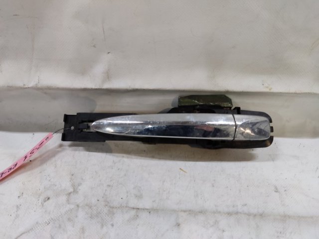 Ручка задньої двері зовнішня 806401AA0A NISSAN
