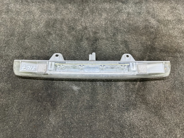 Додатковий стоп-сигнал 8100647030 TOYOTA