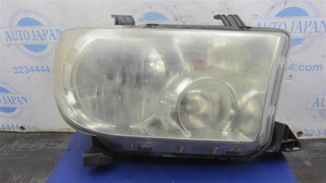 Фара комбінована, передня 811100C050 TOYOTA
