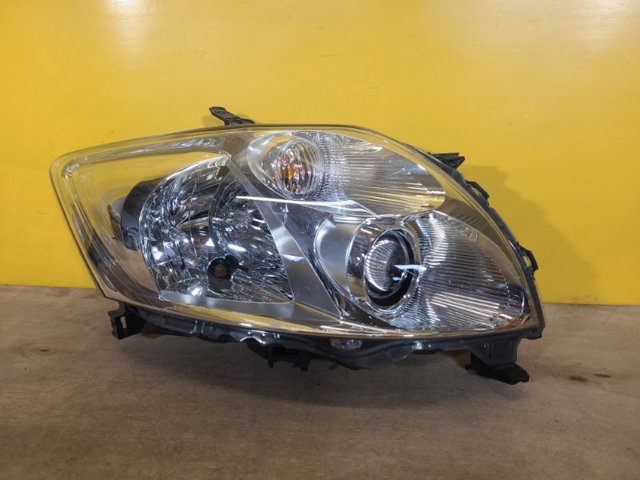 Фара основна права 8113002470 TOYOTA