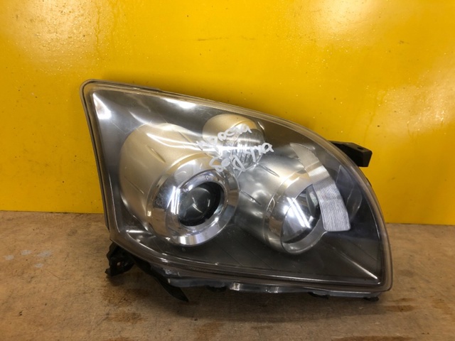 Фара правая 8113005240 TOYOTA