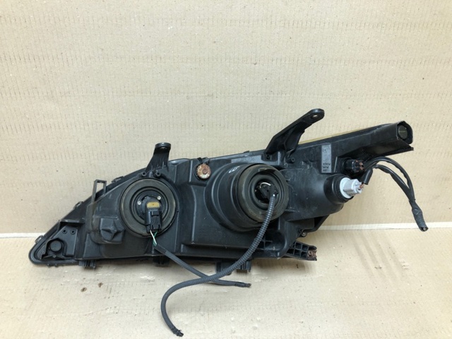 Права блок фара 8113033670 TOYOTA