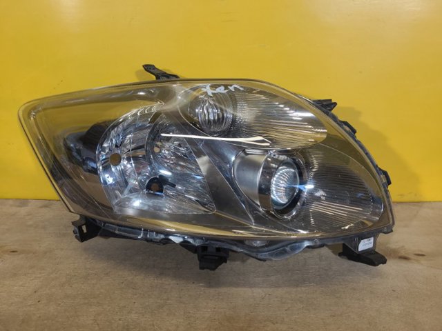 Фара передня права 8114002540 TOYOTA