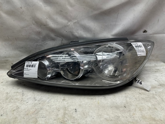 Фара ліва 8115006180 TOYOTA