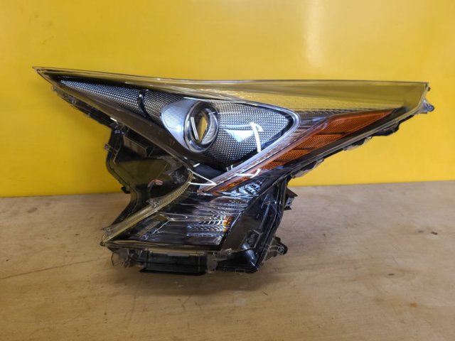 Фара 8118547700 TOYOTA