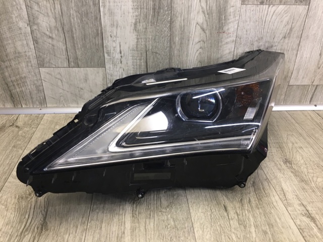 Фара ліва 8118548C50 TOYOTA