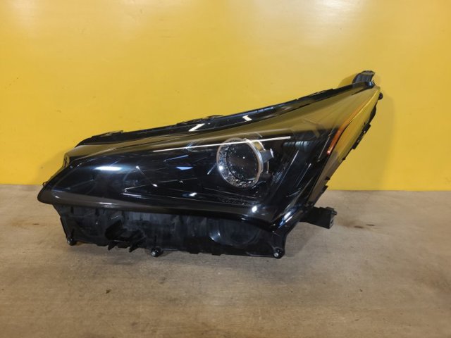 Фара 8118578200 TOYOTA