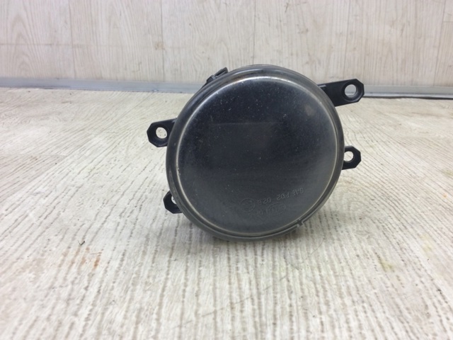 Протитуманка права 8121006070 TOYOTA