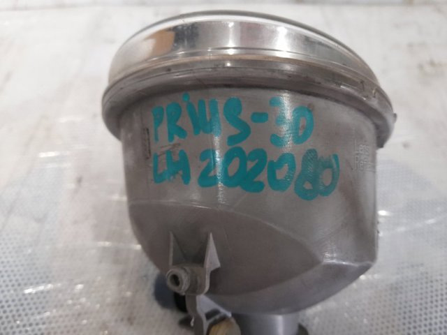 Протитуманка ліва 8122012230 TOYOTA