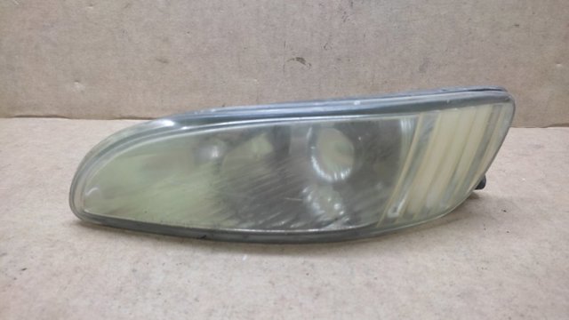 Туманка ліва 8122048021 TOYOTA
