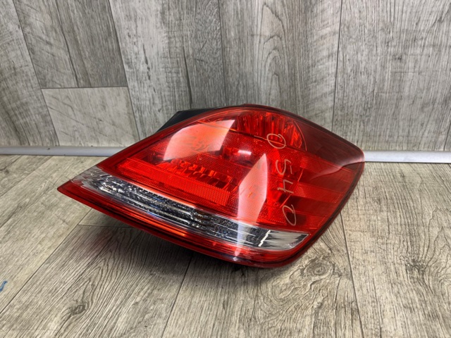 Стоп задній 81550AC090 TOYOTA