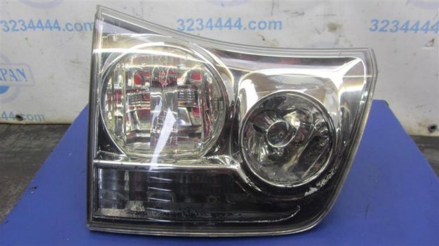 Задня ліва внутрішня фара 8159048051 TOYOTA