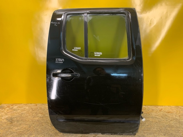 Двері задні в зборі 82100EB332 NISSAN