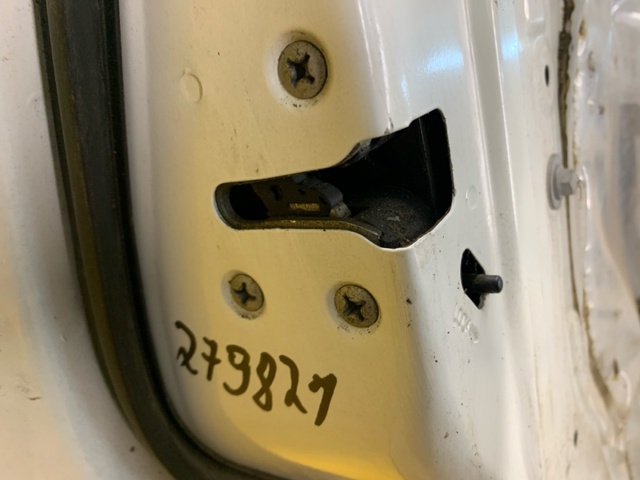 Замок задніх дверей, лівих 82501JD900 NISSAN