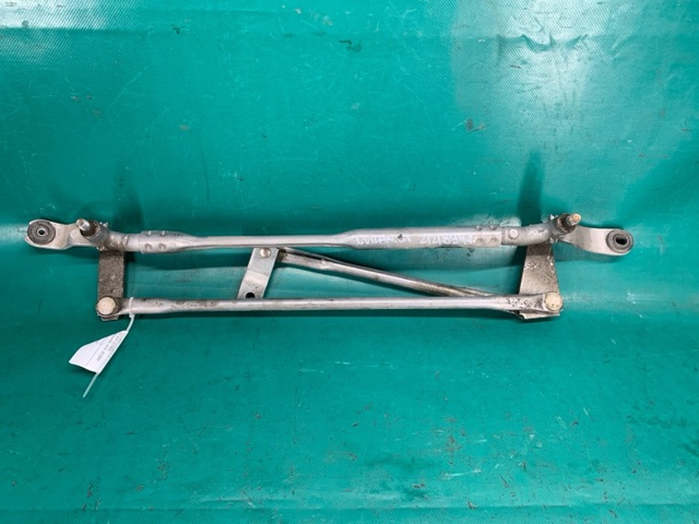 Трапеція щіток лобового скла 8251A065 MITSUBISHI