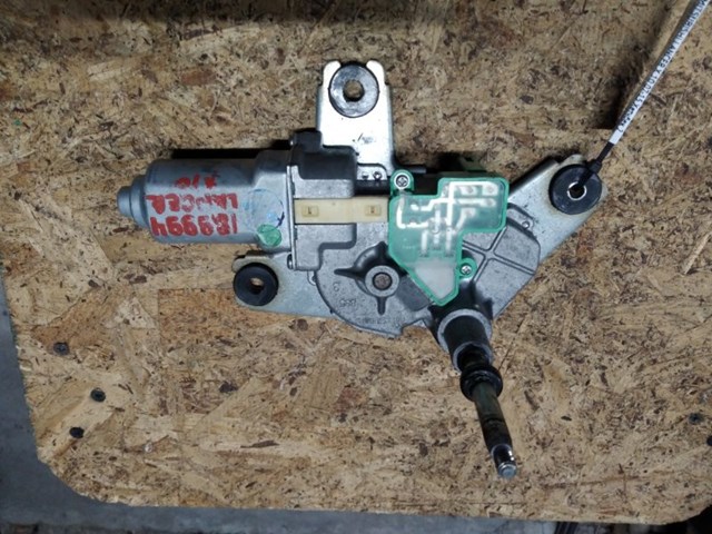 Склоочисник дверей задка 8253A056 MITSUBISHI