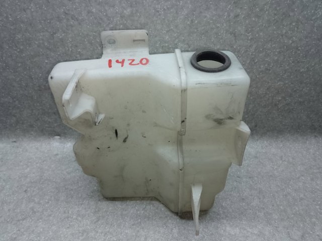 Бачок омивача скла 8260A094 MITSUBISHI