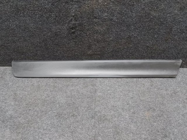 Молдинг задніх правих дверей 828765HA0A NISSAN
