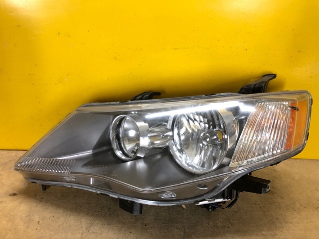 Фара ліва 8301B327 MITSUBISHI