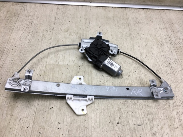 Склопідйомник задніх правих дверей 834021R110 HYUNDAI