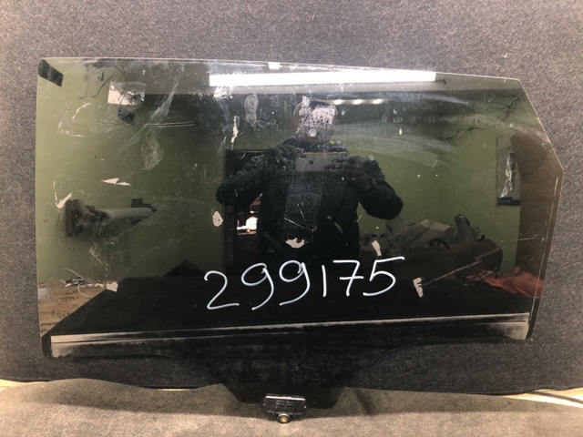 Скло задніх дверей, лівих 83410G5030 HYUNDAI