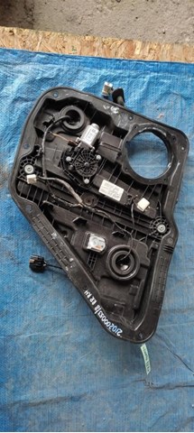 Моторчик склопідйомника двері задніх, правих 83460F2000 HYUNDAI