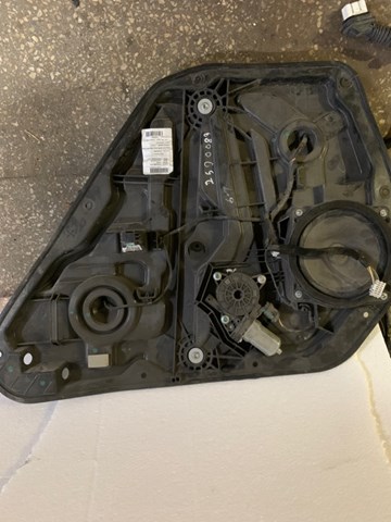 Механізм склопідйомника двері задньої, правої 83481C2000 HYUNDAI