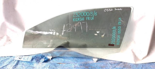 Скло та ущільнювачі скла вітрового правого/лівого 8450257L00 SUZUKI