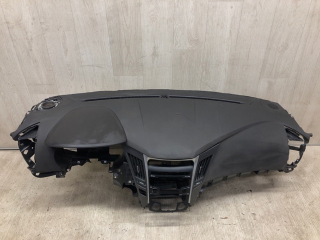 Торпеда приладова панель 847103S100HZ HYUNDAI