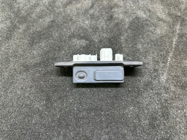 Ручка кришки багажника/3-х/(5-х) дверей, зовнішня 8484047040 TOYOTA