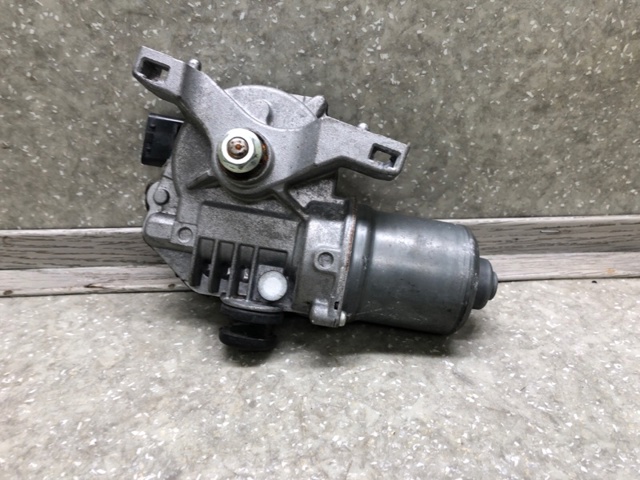 Мотор склоочисника передній 8511033430 TOYOTA