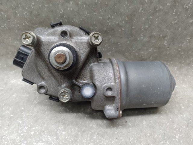 Мотор склоочисника передній 8511047290 TOYOTA