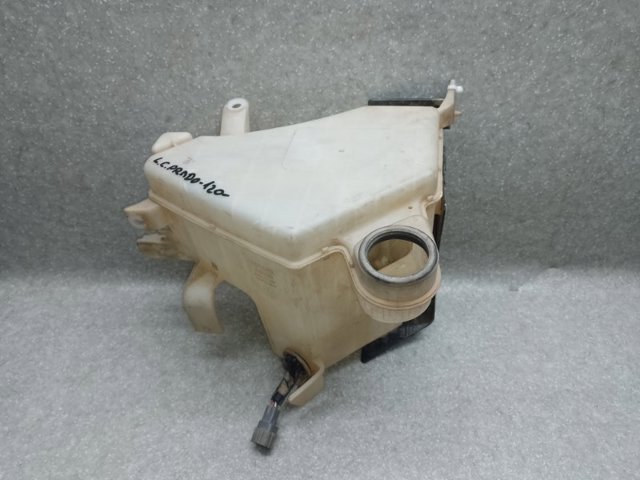 Бачок склоомивача 8531560300 TOYOTA