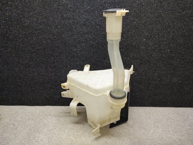 Кришка бачка омивача 8531633120 TOYOTA