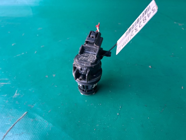 Помпа омивача скла передній/задній 8533042010 TOYOTA