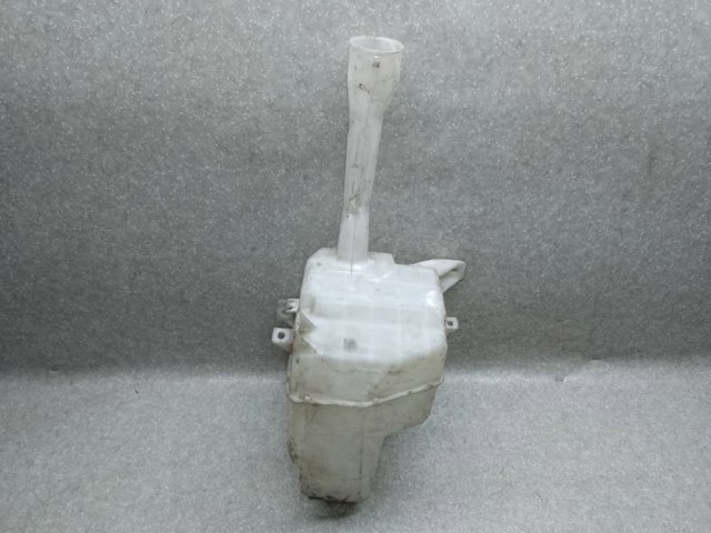 Бачок склоомивача 8535533090 TOYOTA