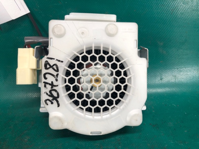 8586033020 Toyota