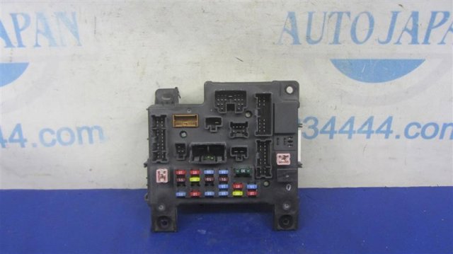 Корпус запобіжників 8637A340 MITSUBISHI