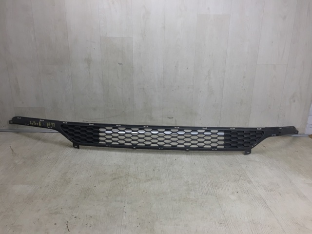 Решітка бампера нижня 86522A7000 HYUNDAI