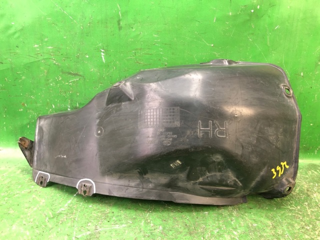Підкрилок заднього крила, правий передній 868243X000 HYUNDAI