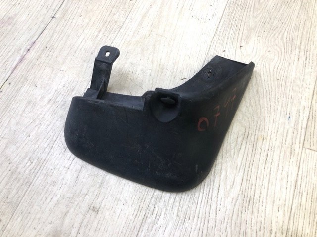 Бризковики передній, правий 8683226960 HYUNDAI