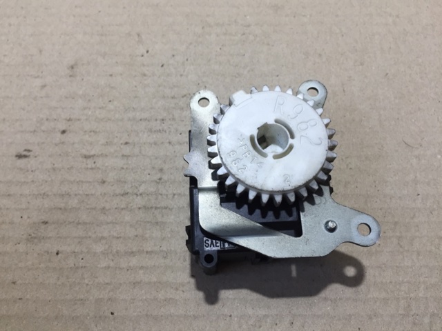 Мотор заслінки печі 8710612170 TOYOTA