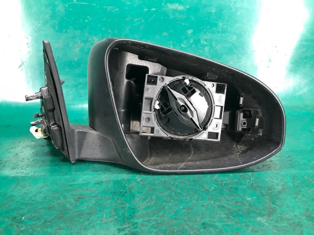 Праве бічне дзеркало 8790806401 TOYOTA